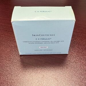 SkinCeuticals C E Ferulic Serum - sample size Box